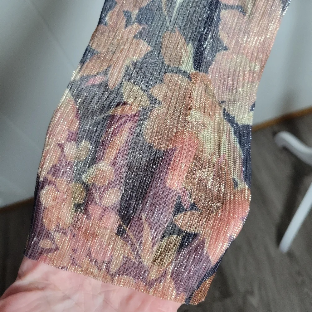 SALE NWT Brannan Metallic Floral Peplum Blouse Long Sheer Sleeve Tie Back M - Picture 6 of 13